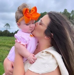 Meet your Posher, Caitlin